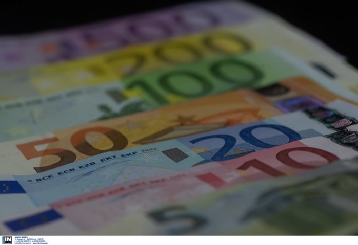 Θέμα χρόνου επιταγή ακρίβειας 250 ευρώ και στεγαστικά δάνεια σε νέους, πότε κατατίθεται το νομοσχέδιο
