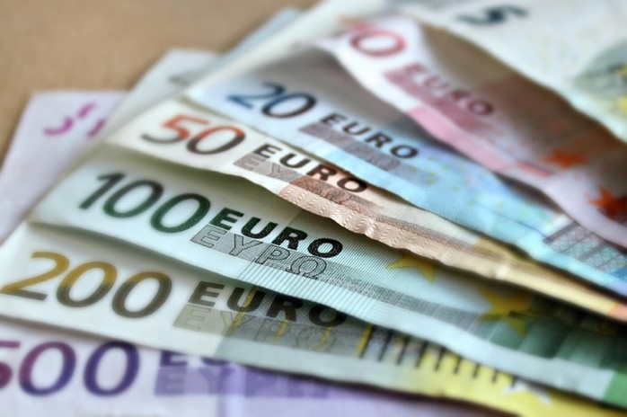 Πληρωμές άνω των 55 εκατ. ευρώ από ΕΦΚΑ και ΔΥΠΑ