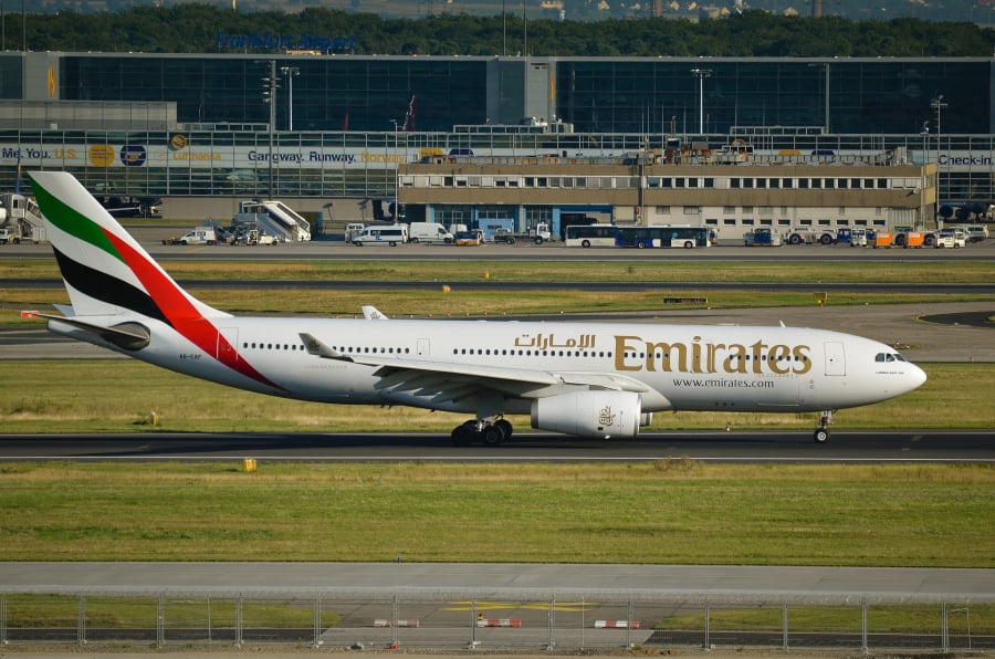 Η αεροπορική εταιρεία Emirates αναζητά προσωπικό σε τρεις πόλεις
