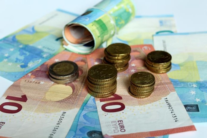 ΟΑΕΔ – ΔΥΠΑ: Πληρώνει σήμερα έκτακτο «Δώρο» 300 ευρώ