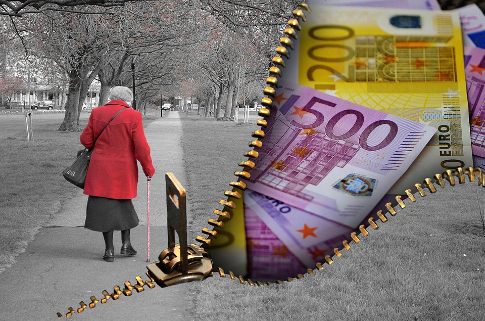 Αναδρομικά 54 μηνών σε χιλιάδες συνταξιούχους: Ξεκινά σήμερα η πληρωμή
