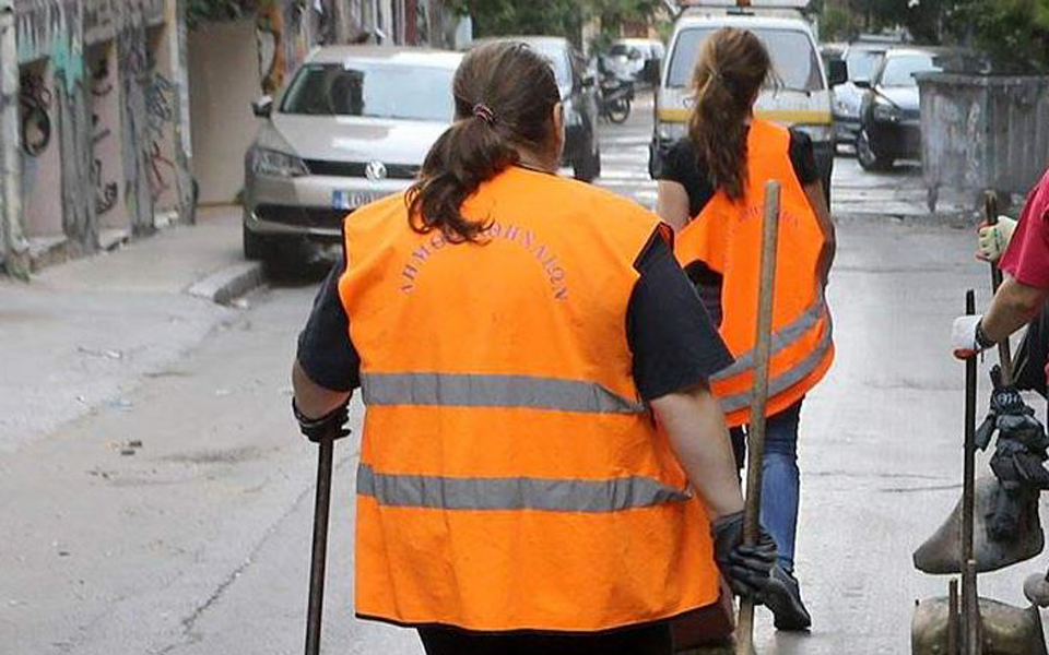 Παράξενο περιστατικό με λιποθυμία δημοτικής υπαλλήλου – Τι ισχυρίζεται η εν λόγω εργαζόμενη