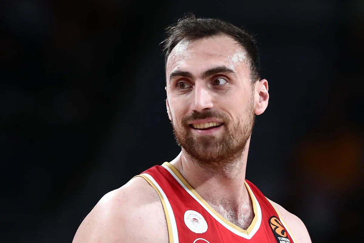 Μιλουτίνοφ προτάσεις