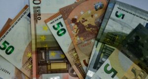κατώτατος μισθός Μισθοδοσία