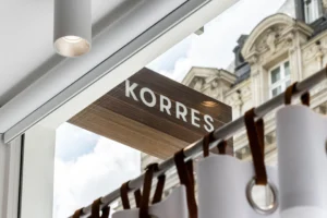GREEK NATURAL BEAUTY, POWERED BY SCIENCE KORRES