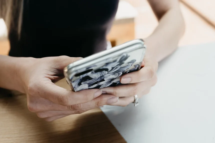 Voucher 70 ευρώ για smartphone Ποιοι το δικαιούνται