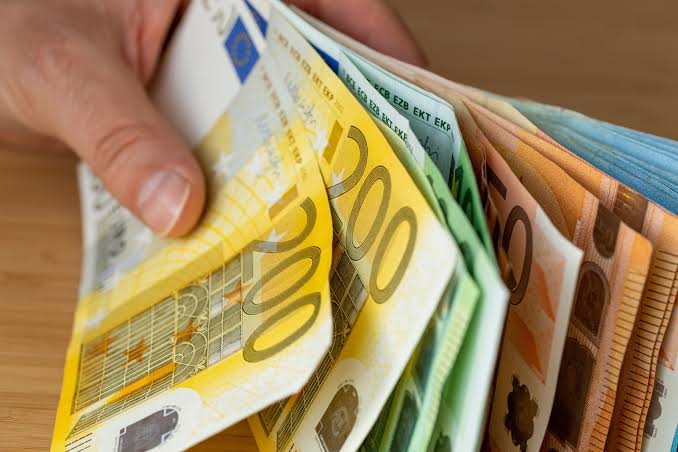 Market Pass Πότε ξεκινούν τα voucher και ποιοι δικαιούνται αναδρομικά έως 1.000 ευρώ