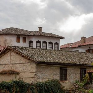 Επίδομα μετεγκατάστασης 10.000 ευρώ: Πότε πληρώνονται οι δύο δόσεις