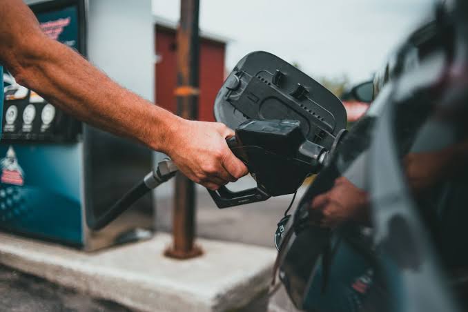 Επιδότηση diesel 12 λεπτά έως 15 Οκτωβρίου
